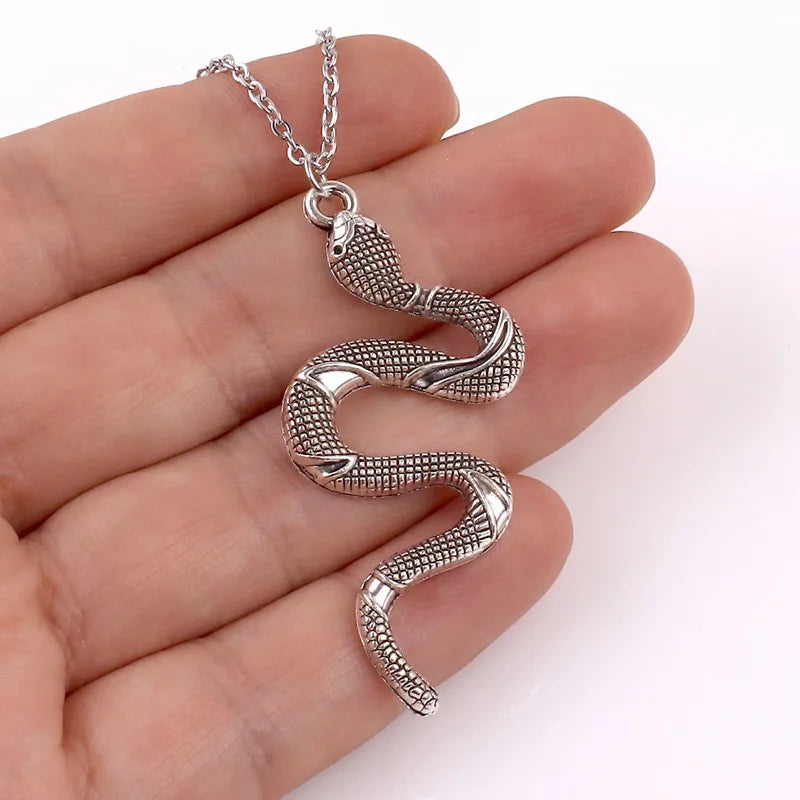 Ladies Snake Necklace