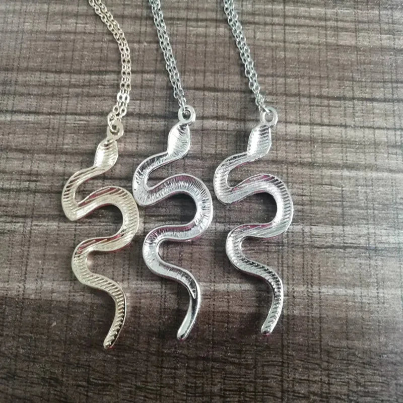 Ladies Snake Necklace